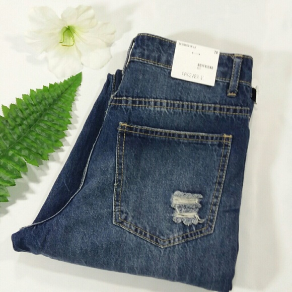 NWT Forever 21 Boyfreind Jeans Distressed- Patches - Picture 2 of 7